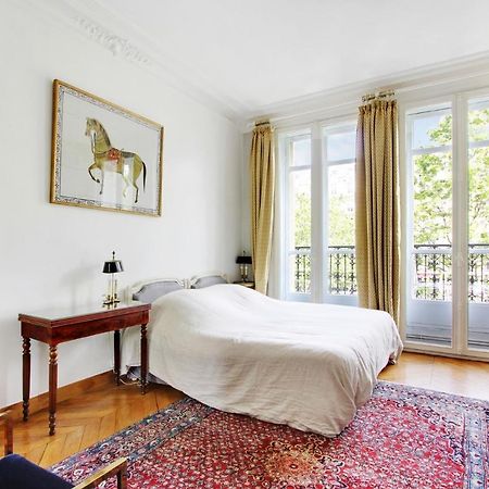 Suite Junior Avec Balcon Et Vue Sur Arc De Triomphe Παρίσι Εξωτερικό φωτογραφία